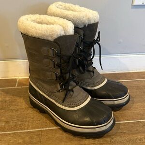 Sorel caribou snow boots size 8